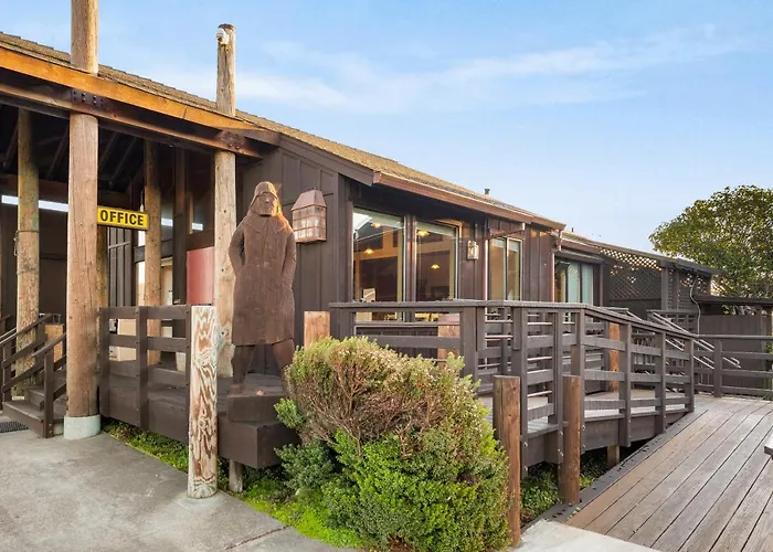 Harbor Lite Lodge